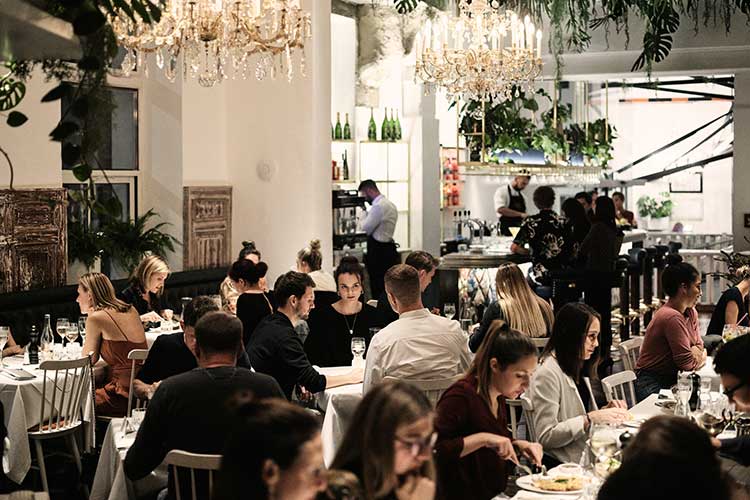 Restaurant des Grand Hôtel Wiesler wiedereröffnet – Aus Speisesaal wird Salon Marie